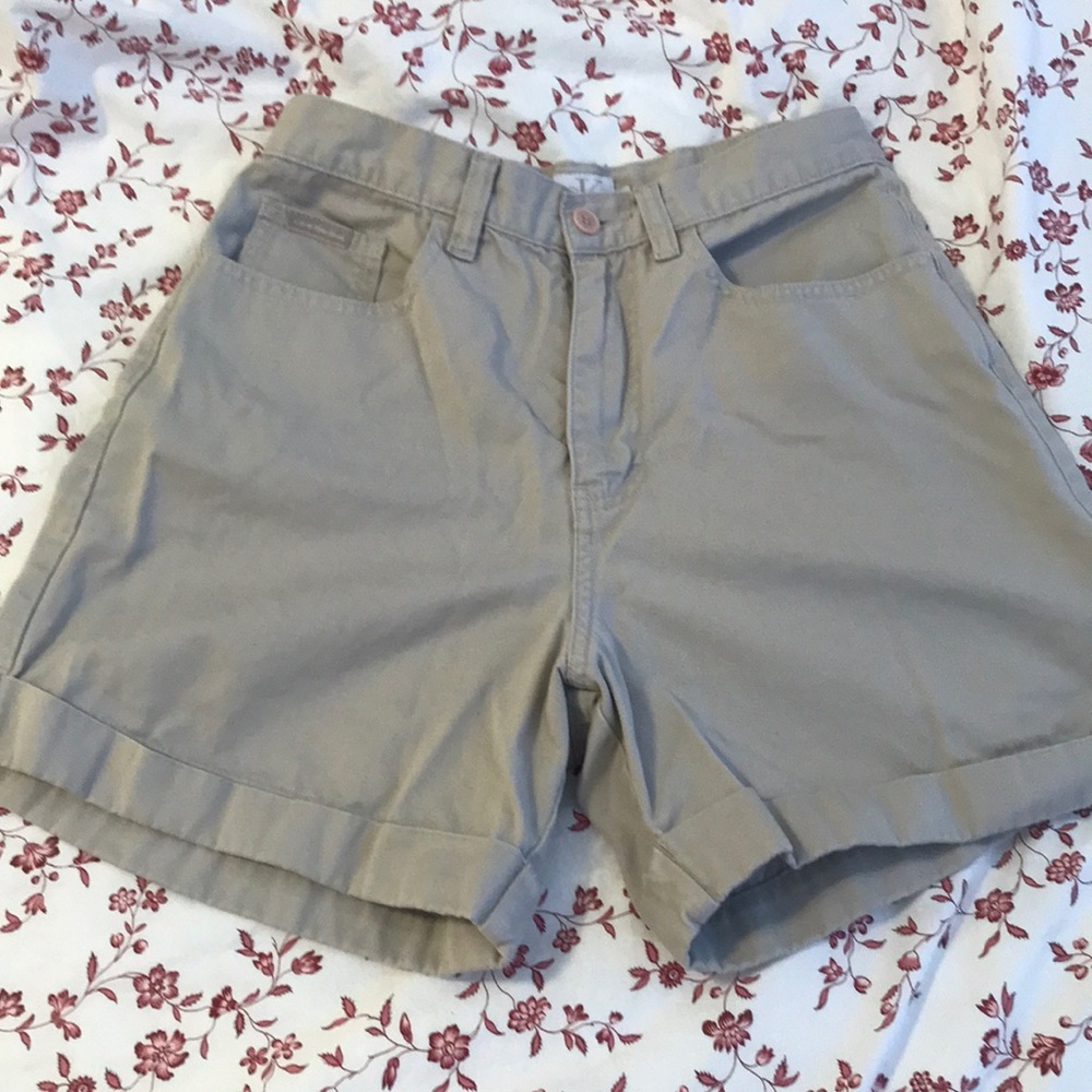 Vintage Calvin Klein women’s high waisted shorts!